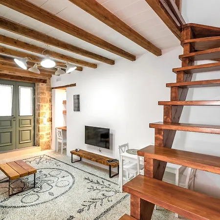 Del Capo Daire Rhodes City