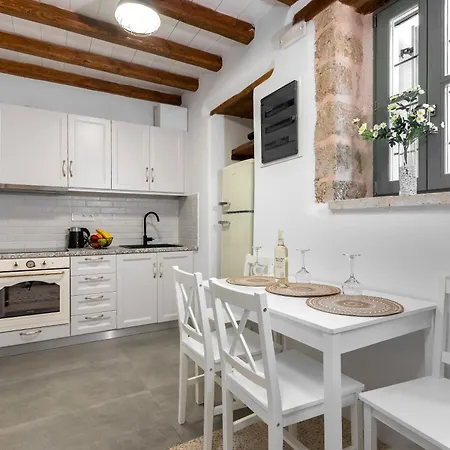 Del Capo Daire Rhodes City